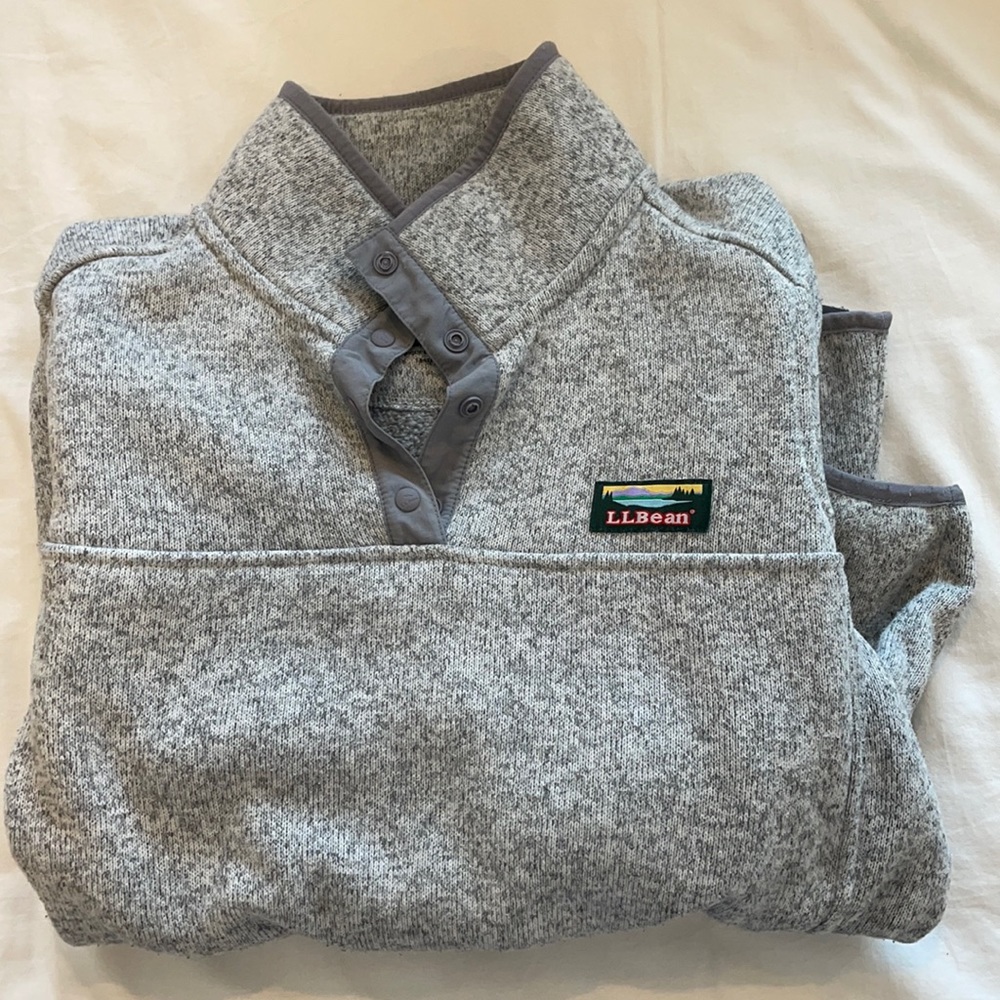 L.L Bean pullover size m